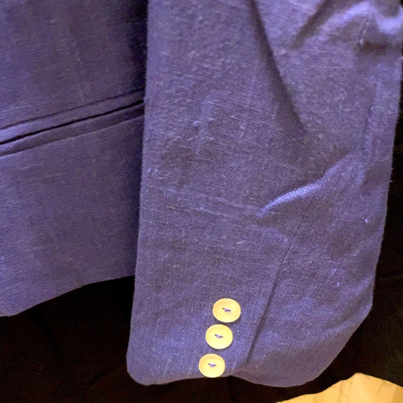 ‼️Close Out‼️Lavender Blazer, 100% linen, waist length with cream color buttons. - Picture 6 of 6